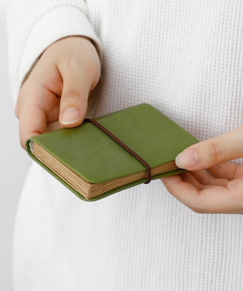 HIGHTIDE（ハイタイド）の「Pavot パヴォ カードホルダー カードケース じゃばら 二つ折り（カードケース・レディース・グレー/ターコイズブルー/ベージュ/ネイビー/パープル/ブラウン/レッド/ピンク/ブラック/カーキ/グリーン/ライトグレー/ブルー/ピンク系その他/ラベンダー/イエロー・FREE）」の6枚目の写真