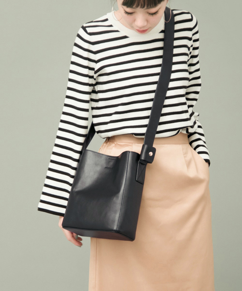 KBF+（ケービーエフプラス）の「KBF+　2ｗａｙバケツＢＡＧ（ショルダーバッグ・レディース・クリーム/ブラック/イエロー・ONE）」の5枚目の写真