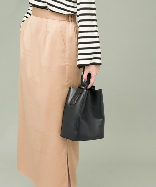 KBF+（ケービーエフプラス）の「KBF+　2ｗａｙバケツＢＡＧ（ショルダーバッグ・レディース・クリーム/ブラック/イエロー・ONE）」の6枚目の写真