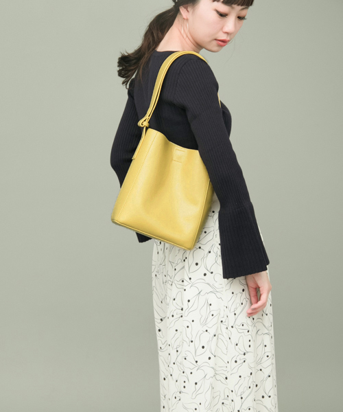 KBF+（ケービーエフプラス）の「KBF+　2ｗａｙバケツＢＡＧ（ショルダーバッグ・レディース・クリーム/ブラック/イエロー・ONE）」の11枚目の写真