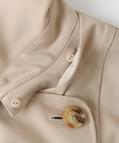 URBAN RESEARCH（アーバンリサーチ）の「UR コクーンドレープトレンチコート（トレンチコート・レディース・ベージュ/ネイビー/カーキ・FREE）」の7枚目の写真