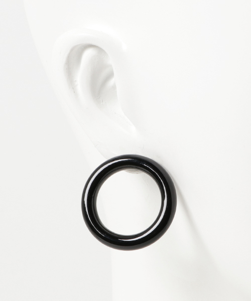 SLY（スライ）の「BOLD RING PIERCE（ピアス（両耳用）・レディース・ゴールド/ブラック/シルバー・FREE）」の5枚目の写真