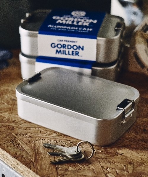 GORDON MILLER（ゴードンミラー）の「GORDON MILLER（ゴードンミラー）アルミニウムケース（収納グッズ・レディース・シルバー・ONE SIZE）」の1枚目の写真