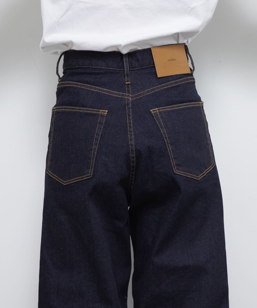 STUDIOUS（ステュディオス）の「【WEARISTA yan コラボ】デニムストレートパンツ（デニムパンツ・レディース・インディゴブルー・MEDIUM/SMALL）」の9枚目の写真