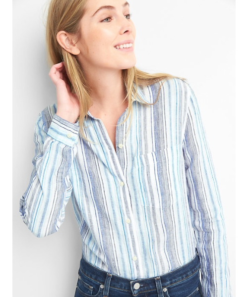 GAP(ギャップ)の「Gap オーバーサイズ BFシャツ(リネン)(シャツ/ブラウス・レディース・ブルー系その他/ライトブルー/その他/ピンク系その他/ベージュ/ホワイト×ブルー・L/M/XS/XXS/S)」の4枚目の写真