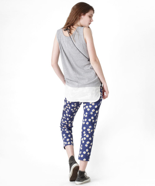 RNA（アールエヌエー）の「M0879 Wヘムタンクトップ（タンクトップ・レディース・ホワイト/ブラック/レッド/杢グレー・MEDIUM）」の12枚目の写真