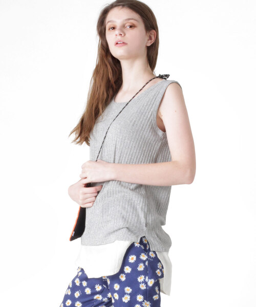 RNA（アールエヌエー）の「M0879 Wヘムタンクトップ（タンクトップ・レディース・ホワイト/ブラック/レッド/杢グレー・MEDIUM）」の20枚目の写真