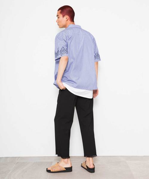 DISCOVERED(ディスカバード)の「【DISCOVERED】FIRE刺繍SHIRTS(シャツ/ブラウス・メンズ・ネイビー/レッド・2/1)」の4枚目の写真