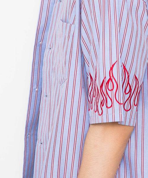 DISCOVERED(ディスカバード)の「【DISCOVERED】FIRE刺繍SHIRTS(シャツ/ブラウス・メンズ・ネイビー/レッド・2/1)」の5枚目の写真