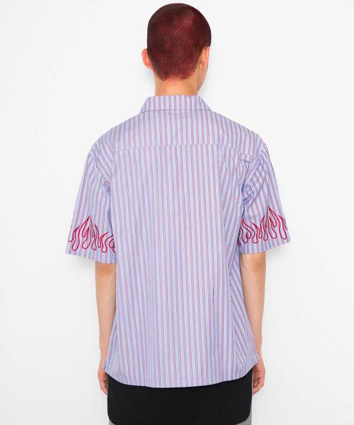 DISCOVERED(ディスカバード)の「【DISCOVERED】FIRE刺繍SHIRTS(シャツ/ブラウス・メンズ・ネイビー/レッド・2/1)」の3枚目の写真