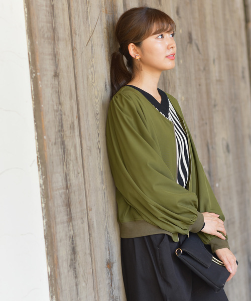 rps（アールピーエス）の「ボリュームスリーブVネックブルゾン（ブルゾン・レディース・ブラック/ダークグリーン/カーキ・M）」の3枚目の写真