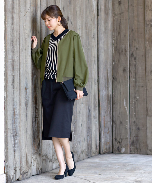 rps（アールピーエス）の「ボリュームスリーブVネックブルゾン（ブルゾン・レディース・ブラック/ダークグリーン/カーキ・M）」の6枚目の写真