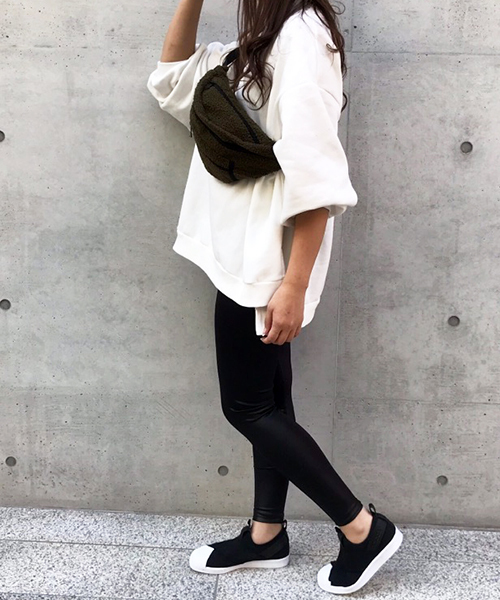 VENCEEXCHANGE(ヴァンスエクスチェンジ)の「ボアウエストポーチ(ショルダーバッグ・レディース・ブラック/オフホワイト/オリーブ・FREE)」の9枚目の写真