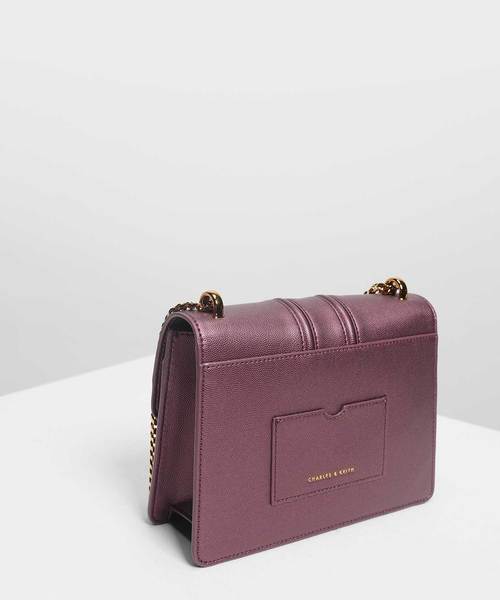 CHARLES & KEITH（チャールズ & キース）の「プッシュロック フロントフラップバッグ / Push Lock Front Flap Bag（ショルダーバッグ・レディース・ブラック/プラム/ホワイト系その他2・S）」の7枚目の写真
