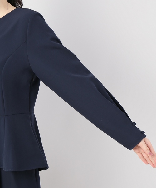 JOINT WORKS（ジョイントワークス）の「テアライカ　Wクロスセットアップ　ブラウス×パンツ（ワンピース・レディース・ベージュ/ネイビー・FREE）」の7枚目の写真