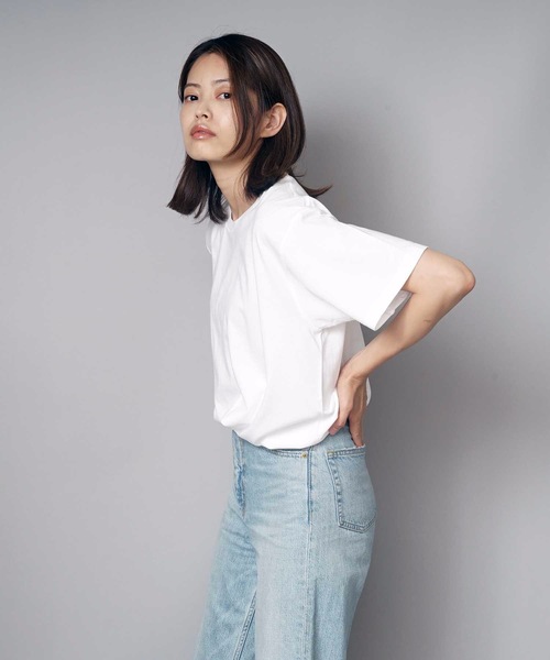 HANES（ヘインズ）の「【HANES/ヘインズ】ＪＡＰＡＮ　ＦＩＴ　ＣＲＥＷ/ジャパンフィット/2P/パックTシャツ　無地（Tシャツ/カットソー・メンズ・ホワイト・SMALL/LARGE/X-LARGE/MEDIUM）」の8枚目の写真