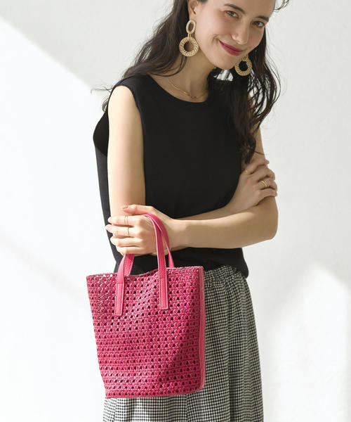 green label relaxing（グリーンレーベルリラクシング）の「∵FM ツツガタ MESH 2WAY バッグ（ショルダーバッグ・レディース・ホワイト/シルバー/ブラック/ピンク・FREE）」の3枚目の写真