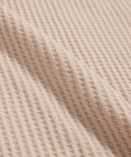 classicalelf(クラシカルエルフ)の「ロング丈ワッフルサーマルプルオーバーパーカーカットソー(長袖)(パーカー・レディース・ホワイト/ブラック/ベージュ/ブラウン・MEDIUM/X-LARGE)」の6枚目の写真