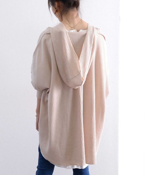 classicalelf(クラシカルエルフ)の「ロング丈ワッフルサーマルプルオーバーパーカーカットソー(長袖)(パーカー・レディース・ホワイト/ブラック/ベージュ/ブラウン・MEDIUM/X-LARGE)」の10枚目の写真