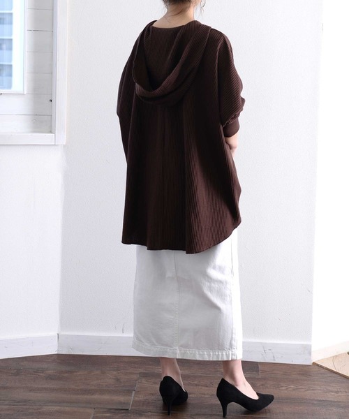 classicalelf(クラシカルエルフ)の「ロング丈ワッフルサーマルプルオーバーパーカーカットソー(長袖)(パーカー・レディース・ホワイト/ブラック/ベージュ/ブラウン・MEDIUM/X-LARGE)」の19枚目の写真