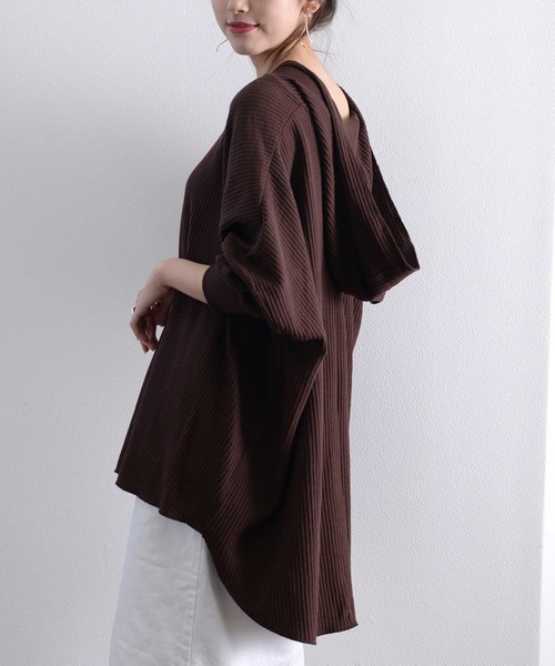 classicalelf(クラシカルエルフ)の「ロング丈ワッフルサーマルプルオーバーパーカーカットソー(長袖)(パーカー・レディース・ホワイト/ブラック/ベージュ/ブラウン・MEDIUM/X-LARGE)」の16枚目の写真