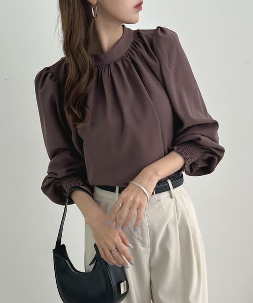 Futier land（フューティアランド）の「【オケージョン対応】EASY CARE上質生地改良オフィスデイリーの大人ブラウス。ハイネックバルーンスリーブブラウス（シャツ/ブラウス・レディース・ブラック/ブラウン/モカ/アイボリー/パープル/グリーン/ワインレッド/ラベンダー/ベージュ系その他/テラコッタ/ライトブラウン/ネイビー/ライトグレー/ブラック系その他/ホワイト系その他/グレイッシュブルー/ブラウン系その他/スモーキーグリーン系・FREE/X-LARGE/LARGE）」の9枚目の写真