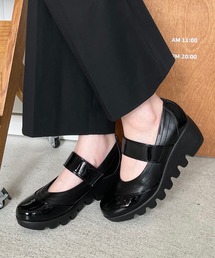 日本製シングルベルトウェッジソールパンプス