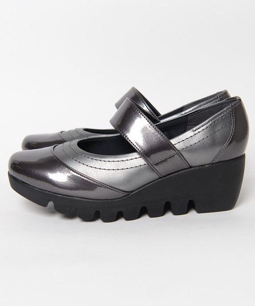 shopnikoniko（ショップニコニコ）の「日本製シングルベルトウェッジソールパンプス（パンプス・レディース・グレー/ダークブラウン/ブラック・24.5/23/24/22/22.5/23.5）」の5枚目の写真