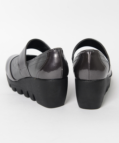 shopnikoniko（ショップニコニコ）の「日本製シングルベルトウェッジソールパンプス（パンプス・レディース・グレー/ダークブラウン/ブラック・24.5/23/24/22/22.5/23.5）」の6枚目の写真