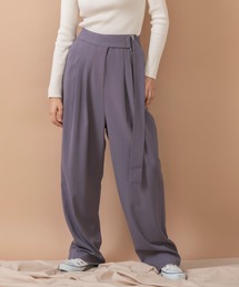 Leja（レジャ）の「スモーキーカラーセンタープレスセベルトパンツ（その他パンツ）」