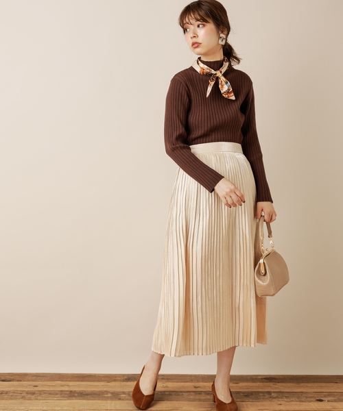 natural couture(ナチュラルクチュール)の「もちもちワイドリブプチハイニット(ニット/セーター・レディース・ブラウン/アイボリー/イエロー/ベージュ/パープル・FREE)」の10枚目の写真