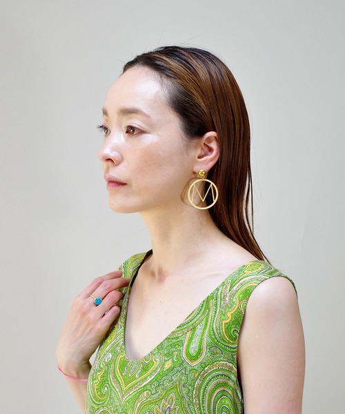 ATELIER COVA（アトリエコバ）の「【ATELIER COVA/アトリエコバ】イニシャルサークルピアス　シングル（ピアス（片耳用）・レディース・A/E/K/M/N/R/S/Y・FREE）」の19枚目の写真