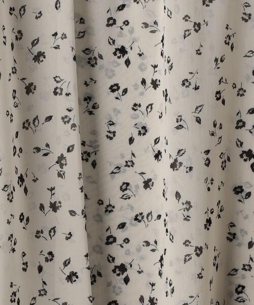 BEAUTY&YOUTH UNITED ARROWS（ビューティーアンドユースユナイテッドアローズ）の「BY シフォンフラワープリントギャザースリーブブラウス ◆（シャツ/ブラウス・レディース・ブラック/オフホワイト・FREE）」の9枚目の写真