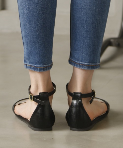 minky me!（ミンキーミー）の「スクエアトゥネックベルトフラットサンダル（サンダル・レディース・E/ブラック×グリーン/シルバー×スモーキークォーツ/スモークグレー/ブラック系その他2/D/パイソン/ブラック系その他3/ペールイエロー/ピンク系その他3/ライトパープル/ブルー系その他3・M/LL/S/L/XL/SS）」の21枚目の写真