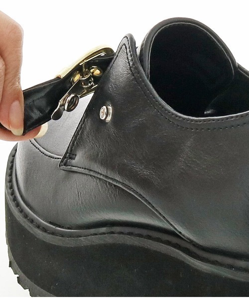 byあしながおじさん（バイアシナガオジサン）の「〈ｂｙあしながおじさん〉モンクストラップ厚底シューズ（ローファー・レディース・ブラック/レオパード/ブラウン・S/M/L/LL）」の8枚目の写真