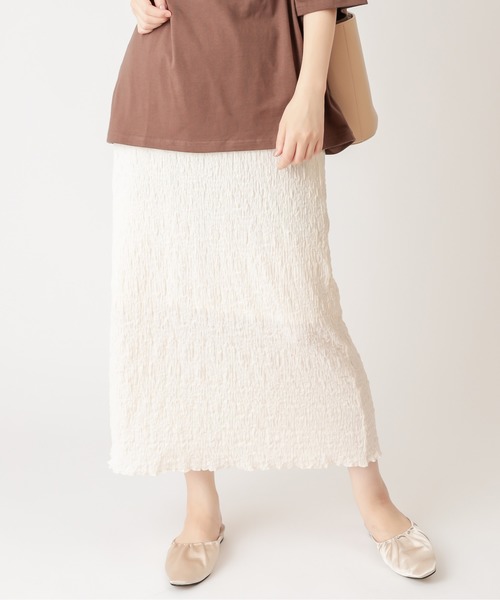 natural couture(ナチュラルクチュール)の「ぽこぽこIラインスカート(スカート・レディース・ブラック/ベージュ/オフホワイト/ライム・FREE)」の2枚目の写真