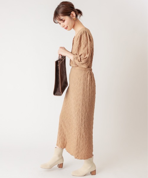 natural couture(ナチュラルクチュール)の「ぽこぽこIラインスカート(スカート・レディース・ブラック/ベージュ/オフホワイト/ライム・FREE)」の18枚目の写真