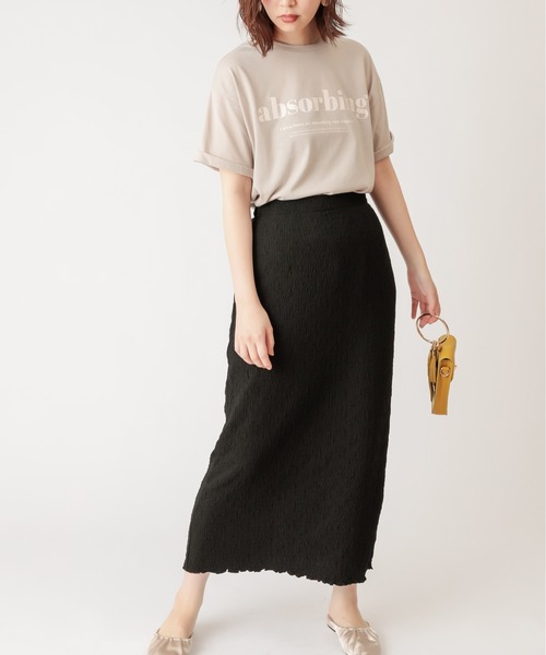 natural couture(ナチュラルクチュール)の「ぽこぽこIラインスカート(スカート・レディース・ブラック/ベージュ/オフホワイト/ライム・FREE)」の12枚目の写真