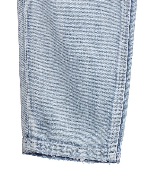 Ameri（アメリ）の「LIGHT TAPERED DENIM（デニムパンツ）」 - WEAR 