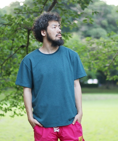 NATAL DESIGN（ネイタルデザイン）の「【ネイタルデザイン】CREW NECK HEMP TEE HEAVY 3 / クルーネックヘンプティーヘヴィ 3（Tシャツ/カットソー・メンズ・オフホワイト/ダークオリーブ/ピンク系その他2/ブルー系その他/ベージュ系その他2/ホワイト/ブルー系その他2/ブラック/ブルー系その他3・MEDIUM/X-LARGE/XXX-LARGE/LARGE/SMALL/XX-LARGE）」の6枚目の写真