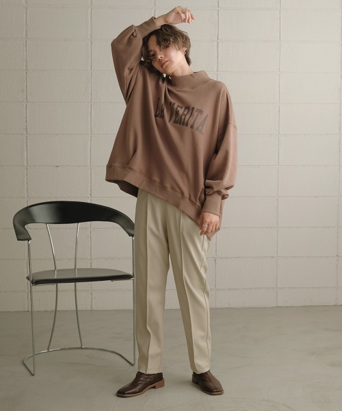 Bab（バブ）の「【WEB限定】カレッジロゴスウェットビッグシルエットプルオーバー（スウェット・レディース・ブラック/チャコールグレー/モカ/グリーン・FREE）」の20枚目の写真