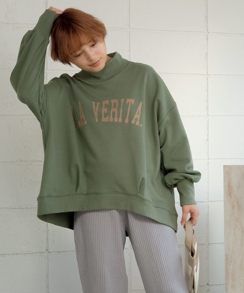 Bab（バブ）の「【WEB限定】カレッジロゴスウェットビッグシルエットプルオーバー（スウェット・レディース・ブラック/チャコールグレー/モカ/グリーン・FREE）」の5枚目の写真