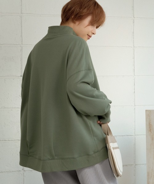 Bab（バブ）の「【WEB限定】カレッジロゴスウェットビッグシルエットプルオーバー（スウェット・レディース・ブラック/チャコールグレー/モカ/グリーン・FREE）」の7枚目の写真