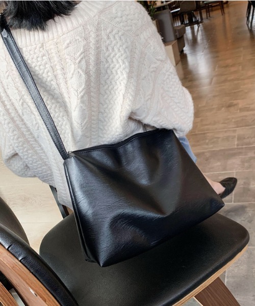 yuue' ( wear )（ユーイ）の「ソフトフェイクレザー ビッグショルダーバッグ（ショルダーバッグ・レディース・ホワイト/ブラック・FREE）」の21枚目の写真