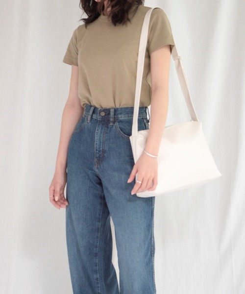 yuue' ( wear )（ユーイ）の「ソフトフェイクレザー ビッグショルダーバッグ（ショルダーバッグ・レディース・ホワイト/ブラック・FREE）」の11枚目の写真