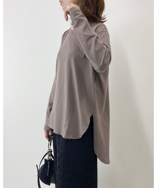 She's Closet（シーズクローゼット）の「ラウンドスリット長袖ロングtシャツ（Tシャツ/カットソー・レディース・ブラック/アイボリー/モカ/チャコール・FREE）」の5枚目の写真