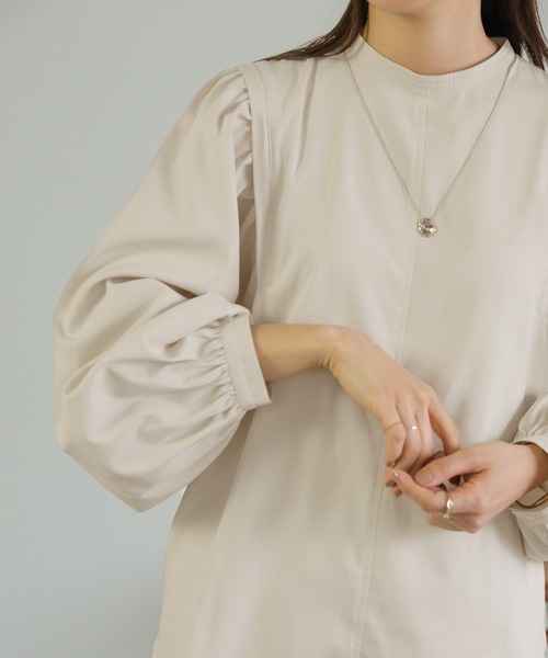 select MOCA(セレクトモカ)の「ノーカラ―ボリューム切替ブラウス(シャツ/ブラウス・レディース・ブラック/オフホワイト/ライトパープル/カーキ/ライトベージュ・FREE)」の11枚目の写真