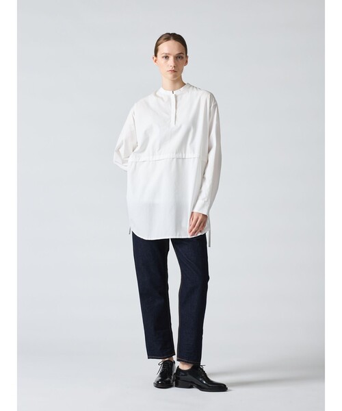 mizuiroind(ミズイロインド)の「mizuiro ind 4/5分丈デニム(デニムパンツ・レディース・ワンウォッシュ/ネイビー/ライトブルー・3/1/2/0)」の2枚目の写真