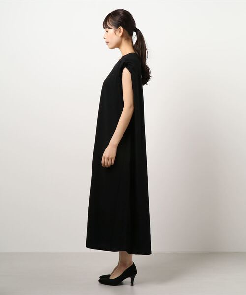 rps(アールピーエス)の「タックフレンチスリーブマキシワンピース(ワンピース・レディース・チャコールグレー/ブラック/モカ・M)」の5枚目の写真