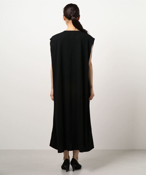 rps(アールピーエス)の「タックフレンチスリーブマキシワンピース(ワンピース・レディース・チャコールグレー/ブラック/モカ・M)」の4枚目の写真